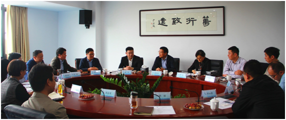 会上,双方介绍了各自的参会人员,袁益军副总裁代表中设股份对
